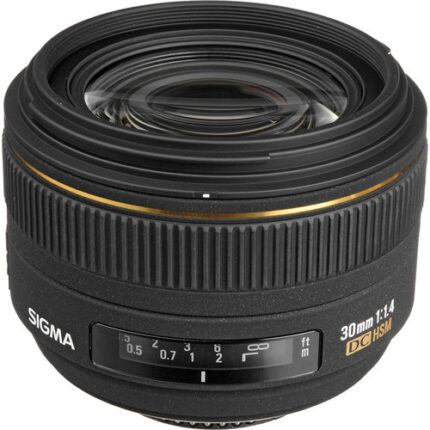 Sigma 30mm f/1.4 EX DC HSM Lens for Nikon Digital SLR Cameras
