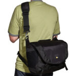 Case Logic Large DSLR + iPad Messenger Bag - الصورة 3