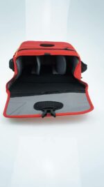 ⁦Vanguard Pampas II 22RD Large Photo Video Shoulder Bag for Small DSLR and Compact System Cameras - Red⁩ - الصورة ⁦2⁩